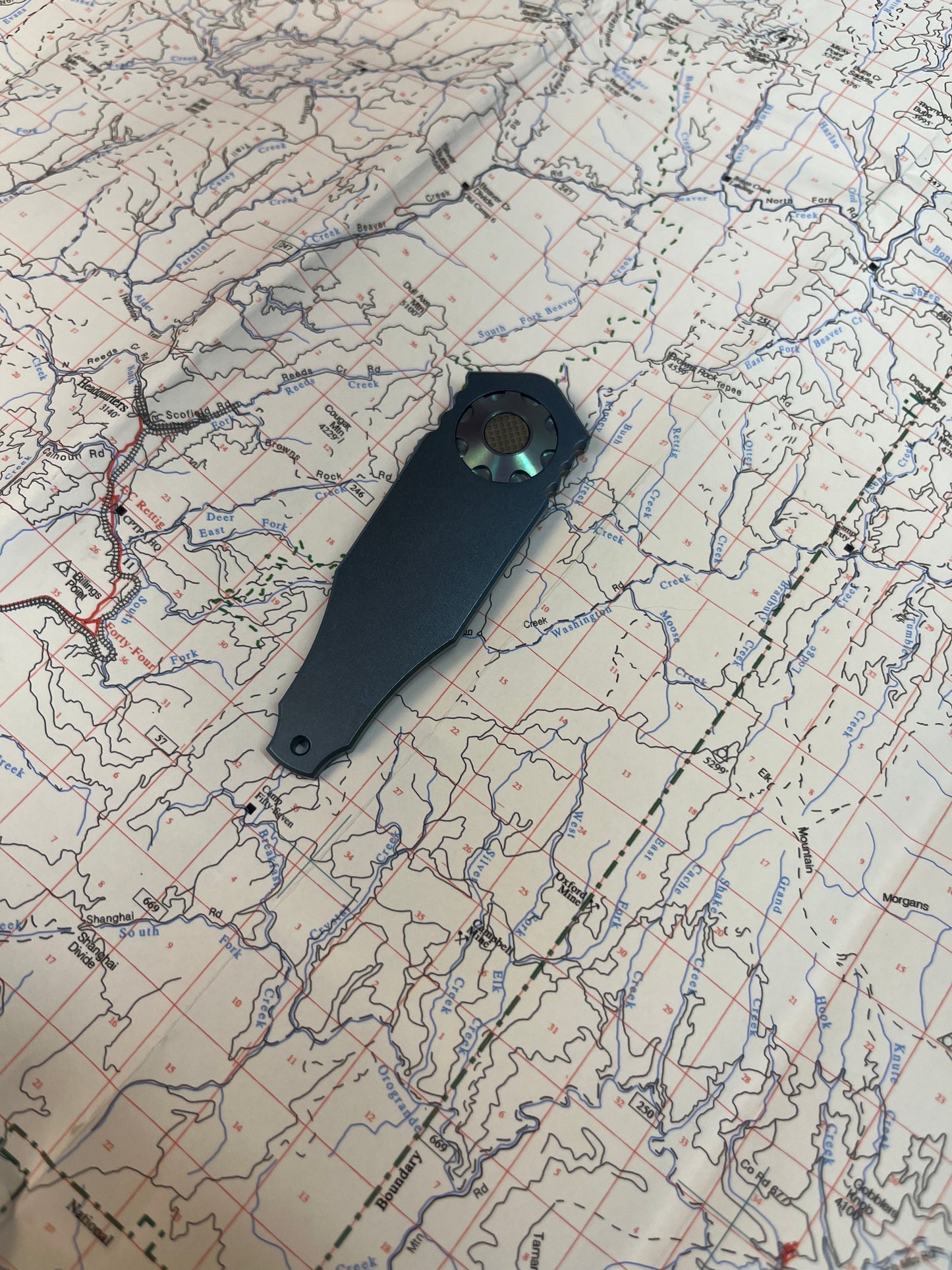 OSS LAPEL FOLDER - TITANIUM