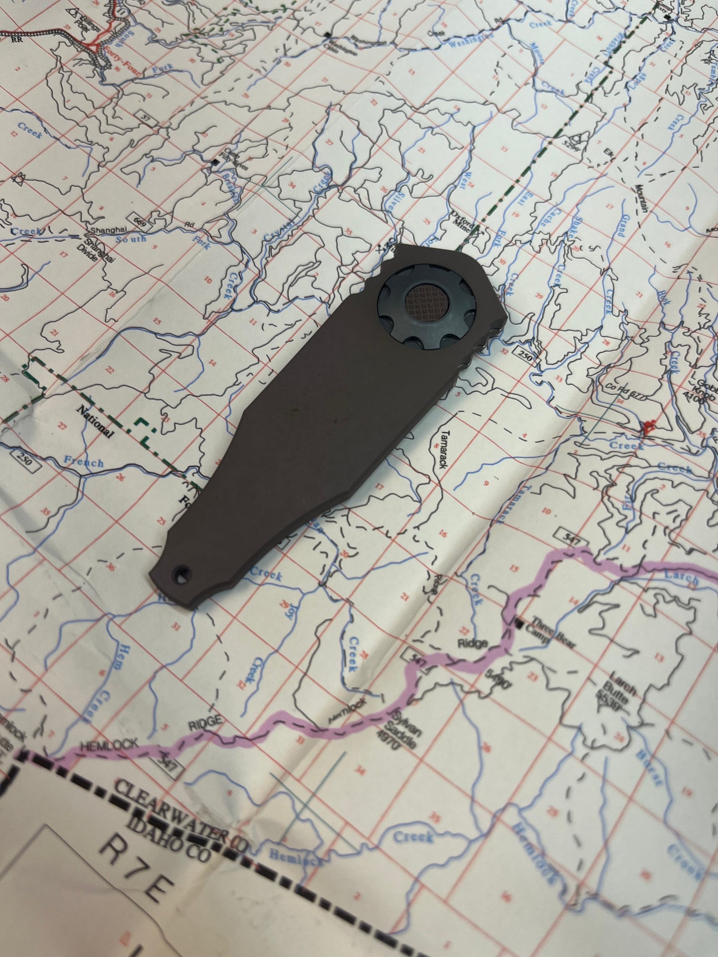 OSS LAPEL FOLDER - TITANIUM